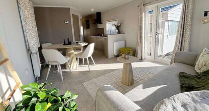 Inviting Hollum Chalet Near Golf Course