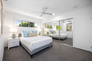 Căn hộ | 3 phòng ngủ, khu vực làm việc phù hợp cho laptop, bộ trải giường 