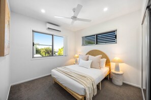 Apartment | 3 Schlafzimmer, laptopgeeigneter Arbeitsplatz, Bettwäsche