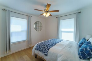 4 bedrooms, WiFi, bed sheets - Spacious 4-bedroom house in peaceful Austin, 10 min from airport (Austin)