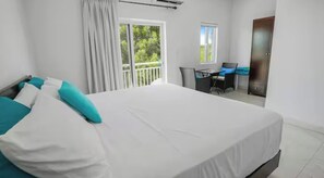 Iron/ironing board, WiFi, bed sheets - Spacious 2 Bedroom Condo with AC in Turks and Caicos Near Beach (Venetian Road Settlement)