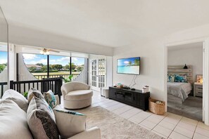 2 bedrooms, WiFi, bed sheets - Prime Marco Island Condo Close to the Beach (Marco Island)