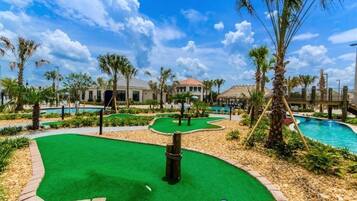 AuĂenpool, beheizter Pool