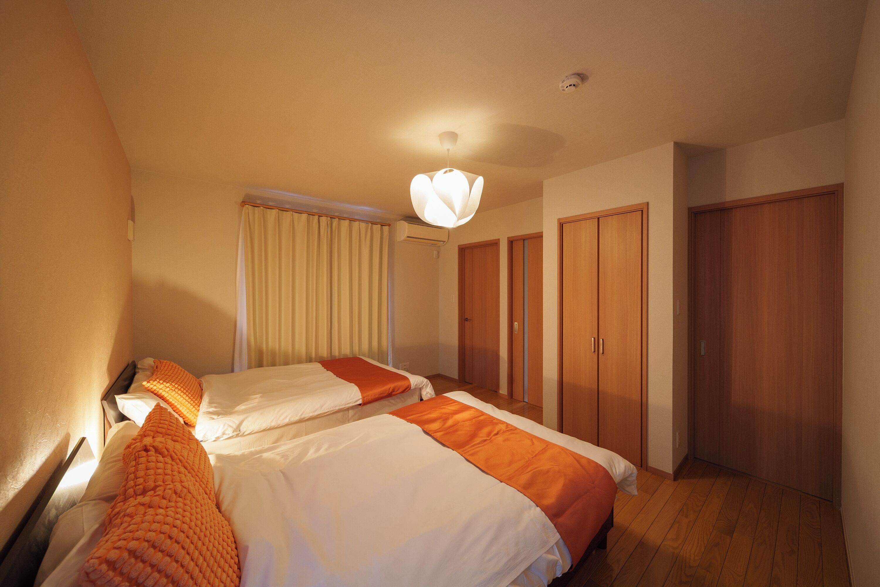 Blackout curtains, iron/ironing board, free WiFi