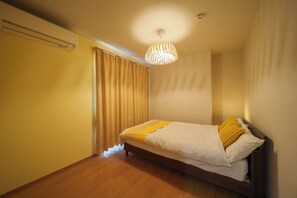 Family Condo, 5 Bedrooms, Non Smoking, Private Bathroom | Blackout drapes, iron/ironing board, free WiFi - Triangle 2nd (Beppu)