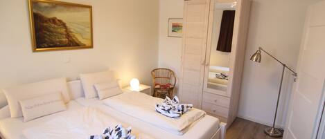 1 soverom, strykejern/-brett, wi-fi og sengetøy