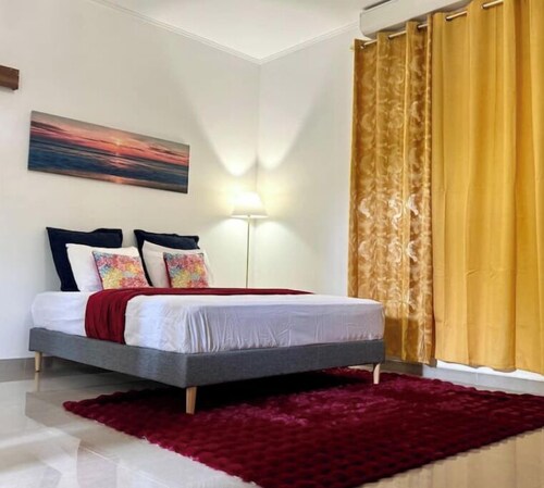 Cosy villa with whirlpool bath,