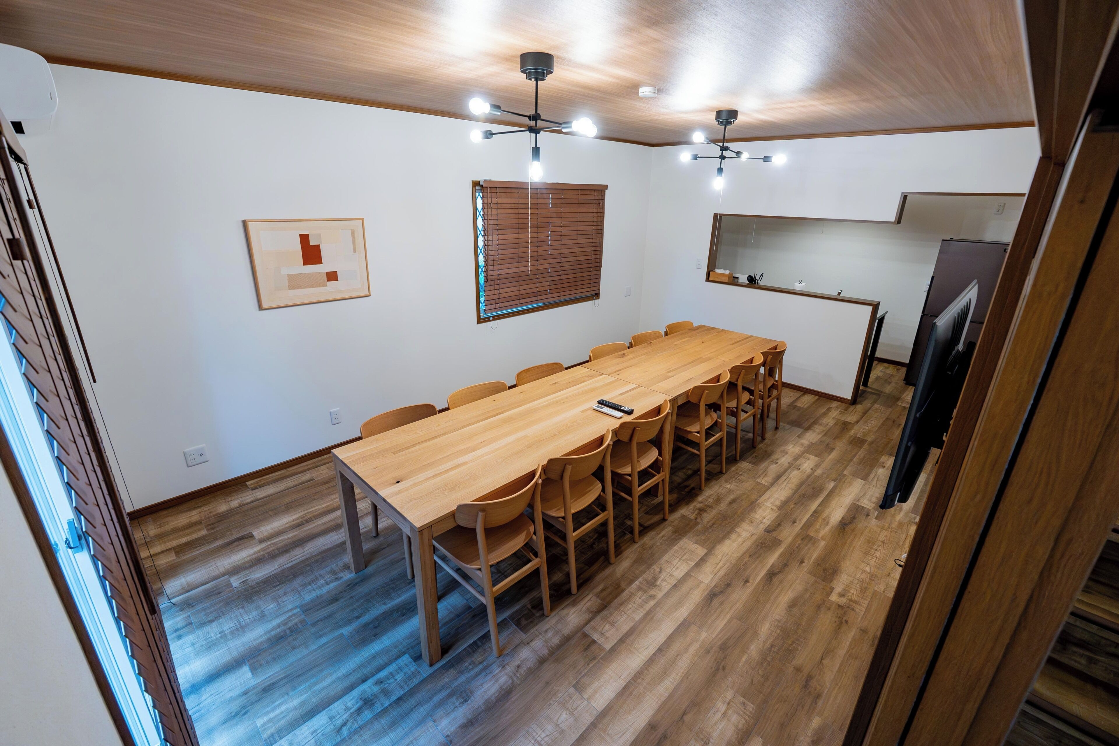 Comfort Condo, 4 Bedrooms, Non Smoking | In-room dining