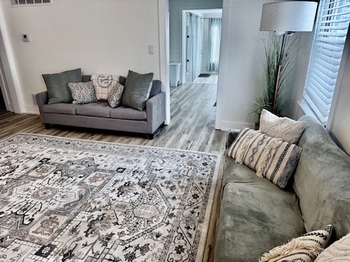 New!-Our Cozy Farmhouse in Fruitport- welcomes families and pets under 20 lbs