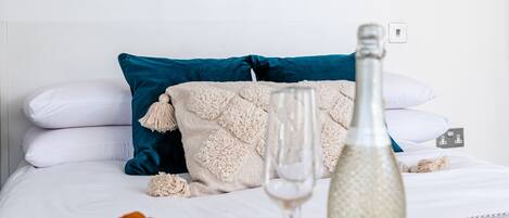 Bügeleisen/Bügelbrett, WLAN, Bettwäsche