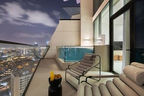 Terrace/patio - New 1BR with Private Pool Near Circle Mall (Dubai)
