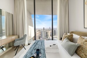 1 bedroom, iron/ironing board, WiFi, bed sheets - Stylish 1BR with Private Pool Near Circle Mall (Dubai)