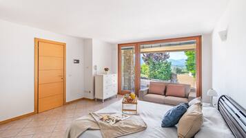 5 bedrooms, iron/ironing board, travel cot, free WiFi