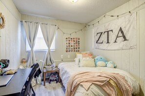 WiFi, bed sheets