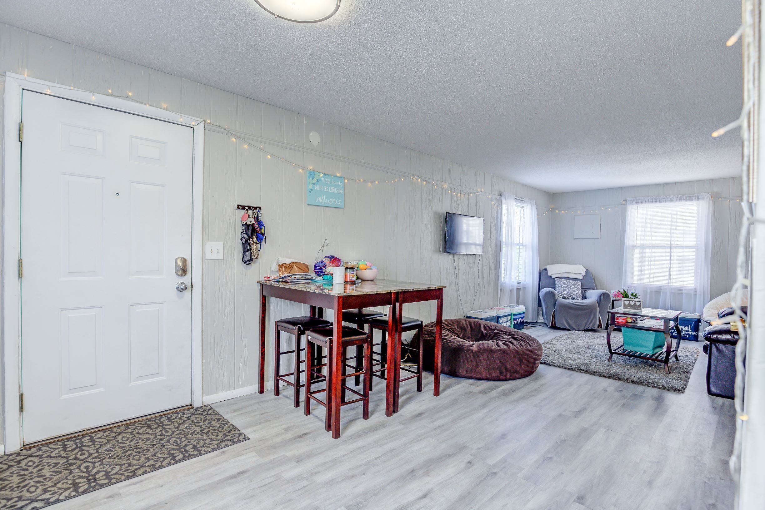 المنشأة من الداخل