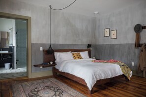 Single Room, Courtyard View