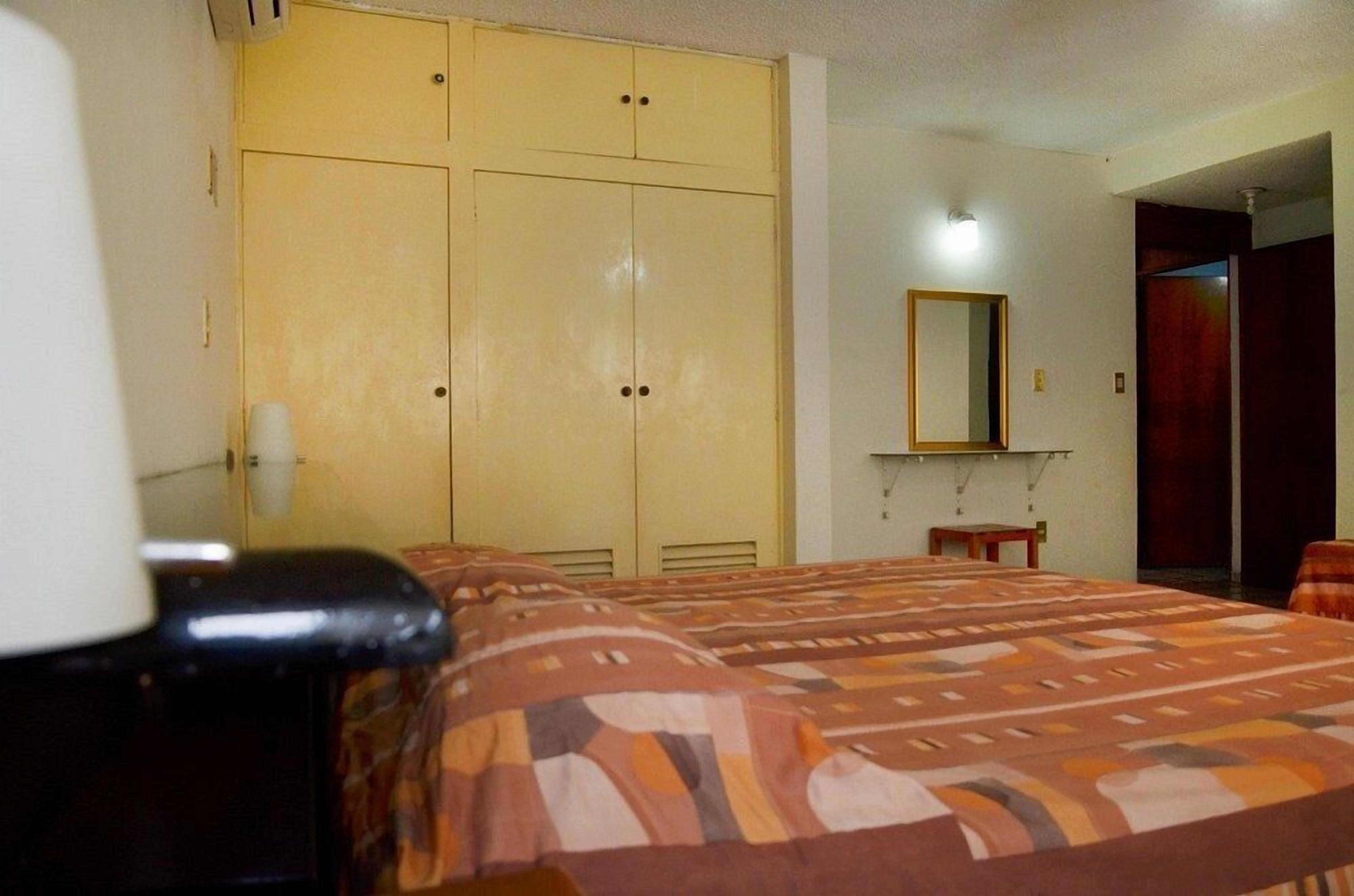 家庭公寓, 阳台, 泳池景观 | 免费 WiFi