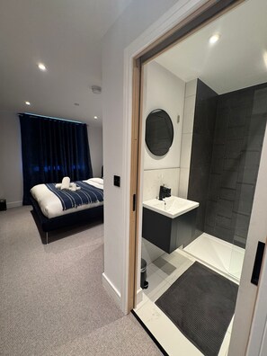 2 soveværelser, strygejern/strygebræt, gratis Wi-Fi, sengetøj