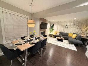 Dining - Modern Home I Near UofA & Whyte Av I 4BR 3.5 BathI Free Garage Parking (Edmonton)