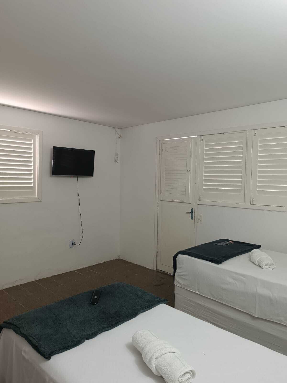 Habitació quàdruple familiar, vistes a la piscina | Wifi gratuïta 