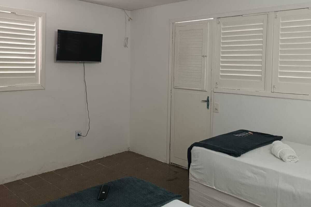 Phòng 4 dành cho gia đình, quang cảnh hồ bơi | Truy cập Internet không dây miễn phí