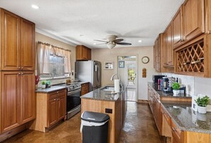 Private kitchen - 3 Bedroom Mid Century Brick Ranch Upstairs Home Near Smokies (Sevierville)