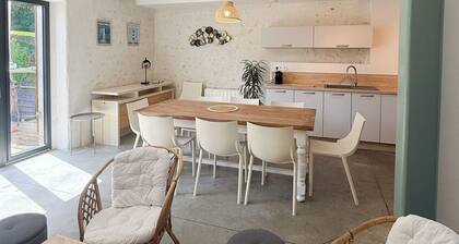 Country cottage with pool #2