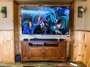 Interior - Peaceful Modern Rustic Countryside Downstairs Guesthouse (Sevierville)