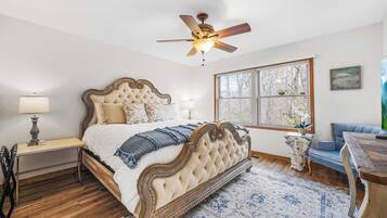 5 bedrooms, iron/ironing board, travel crib, WiFi