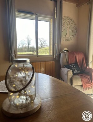 Interior - Au temps des Fleurs - Chez Mamiecha (BAGE-DOMMARTIN)