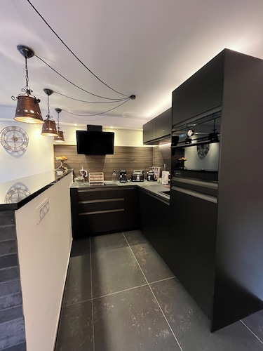 Späth Business Apartment Möbliertes 2-Zimmer-Souterrain in Schwanstetten