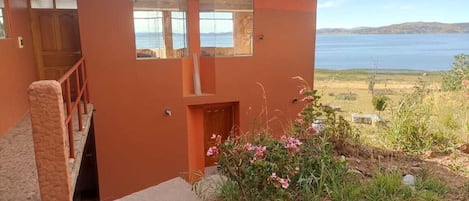 Kamar Ekonomi, pemandangan laguna | Eksterior