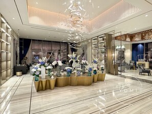Lobby - Luxury 2BR |Burj View|Fully equipped|Top-Amenities (Dubai)