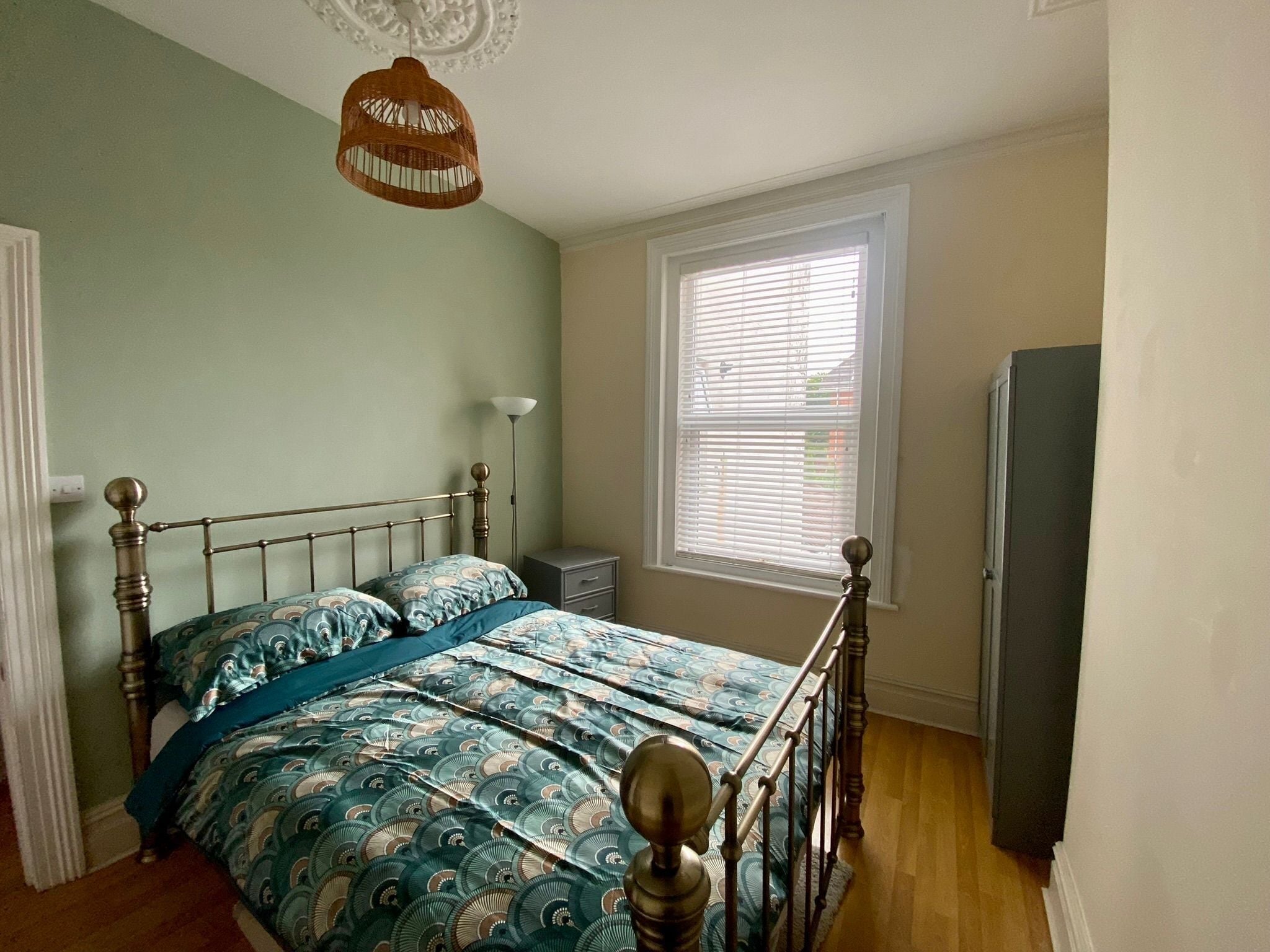 2 bedrooms, iron/ironing board, Internet