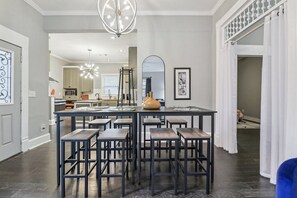 Dining - Beautiful Home close to Airport, Mercedes-Benz, AmericasMart, and State Farm (East Point)