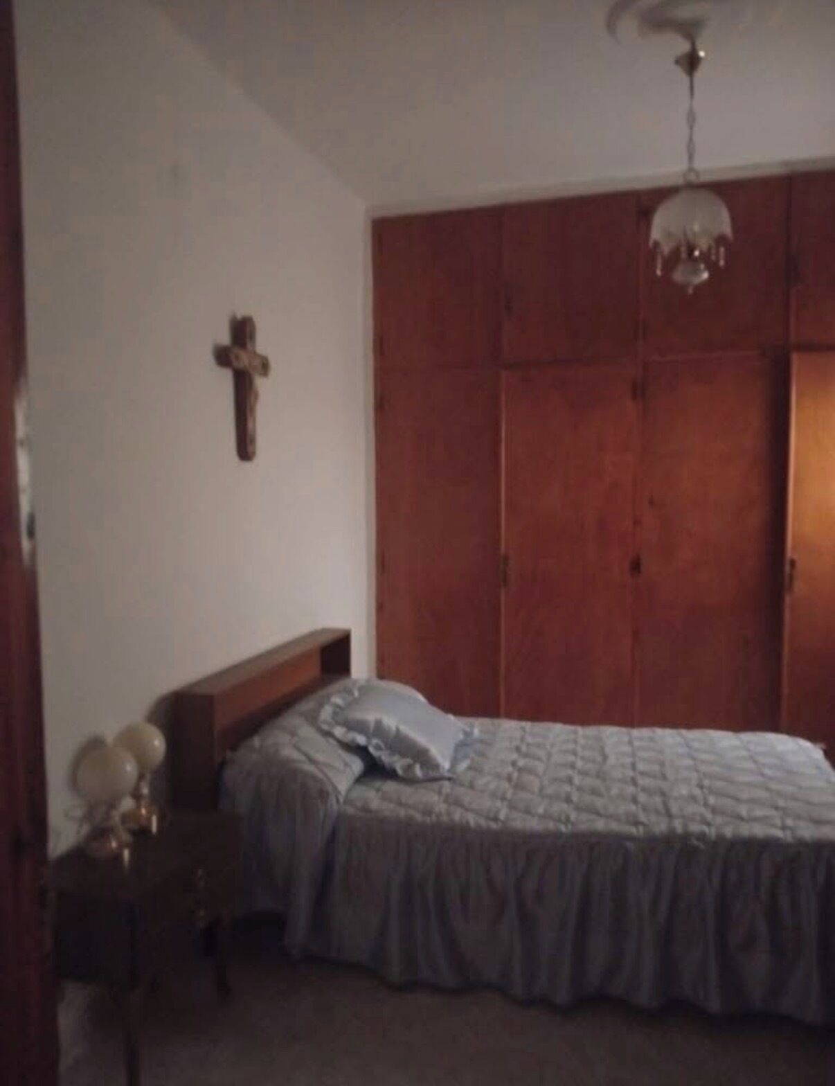 In-room safe, Internet, bed sheets