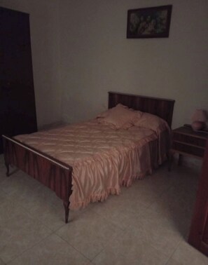 In-room safe, Internet, bed sheets - Temporary house for rent 3 bedrooms (Santa rosa)