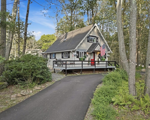 Summit Home - The Ultimate Summit of Style for 12