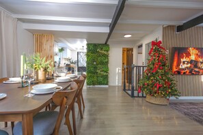 Dining - Summit Home - The Ultimate Summit of Style for 12 (Tobyhanna)