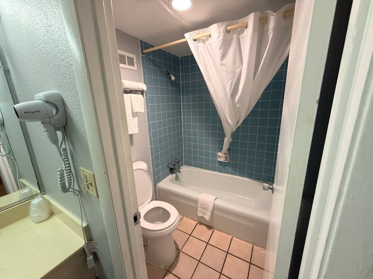 Double Room | Bilik Mandi