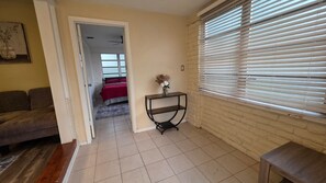 4 slaapkamers, een strijkplank/strijkijzer, wifi, beddengoed