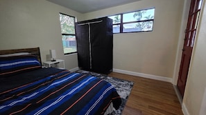 4 dormitorios, tabla de planchar con plancha, wifi y ropa de cama