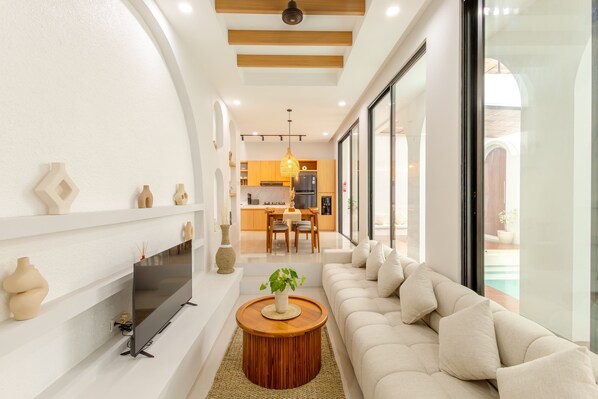 Living area - Stylish 3BR Villa La Greesa by OriVista (Canggu)