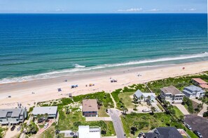 House - Oceanfront Steps to Sand Deck Pets Welcome (Palm Coast)