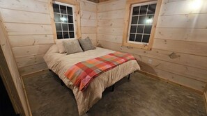 3 bedrooms, free WiFi, bed sheets, wheelchair access