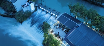 Dujiangyan Private Hot Spring Villa