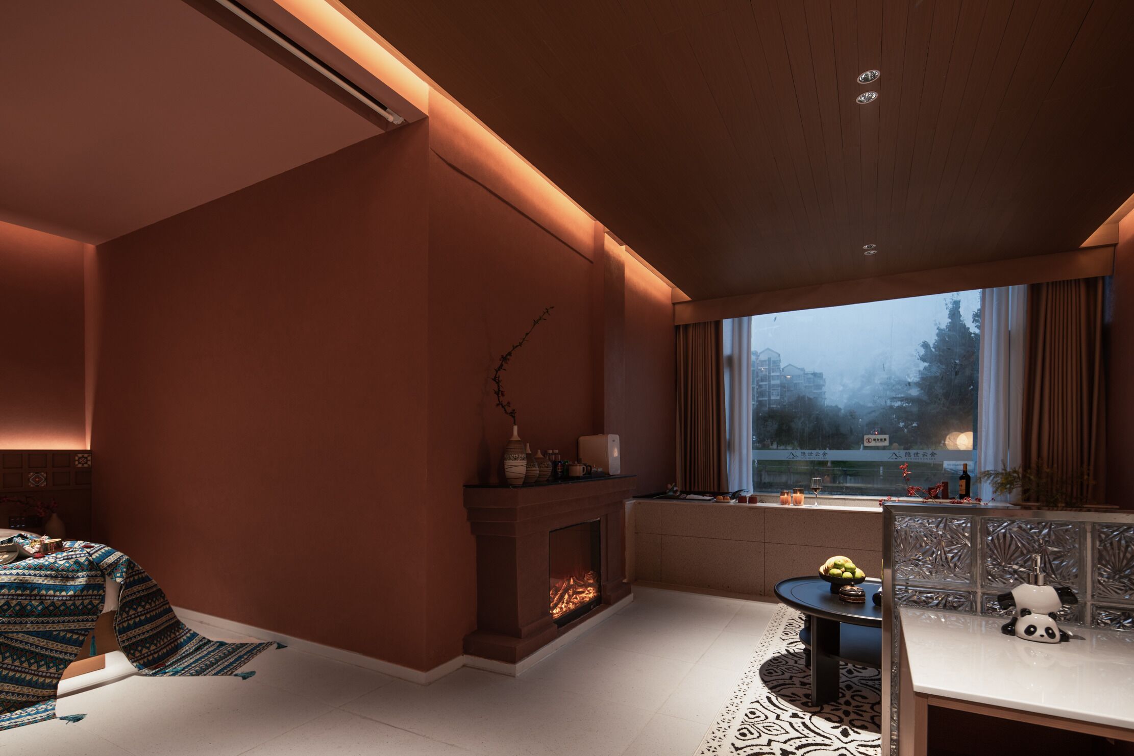 Superior Suite, River View | Minibar, individually decorated, individually furnished, free WiFi