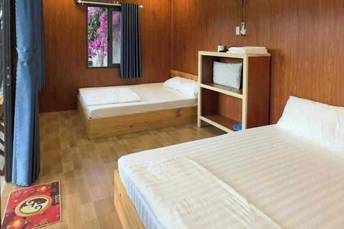 Quadruple Room | Free WiFi, bed sheets