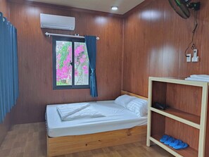 Double Room | Free WiFi - Homestay Thuy Thu (Cam Ranh)