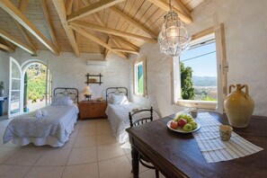 Dining - The Old House  - Long Term (Pigadisani)